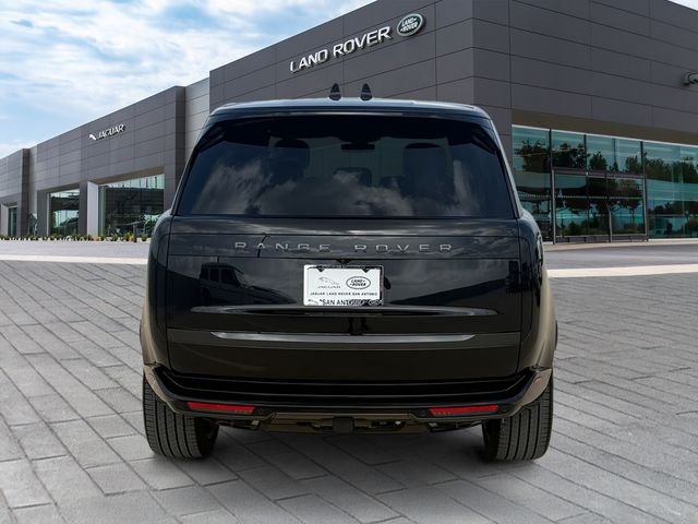 New 2026 Santorini Black Land Rover SE image 4