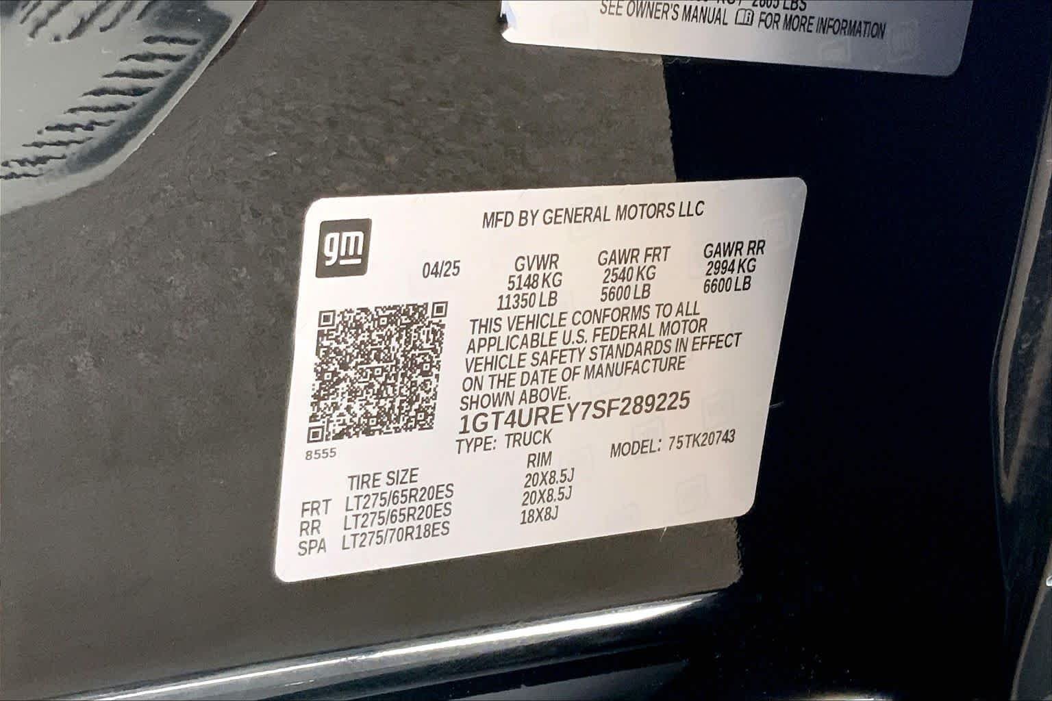 Used 2025 Onyx Black GMC Denali image 37