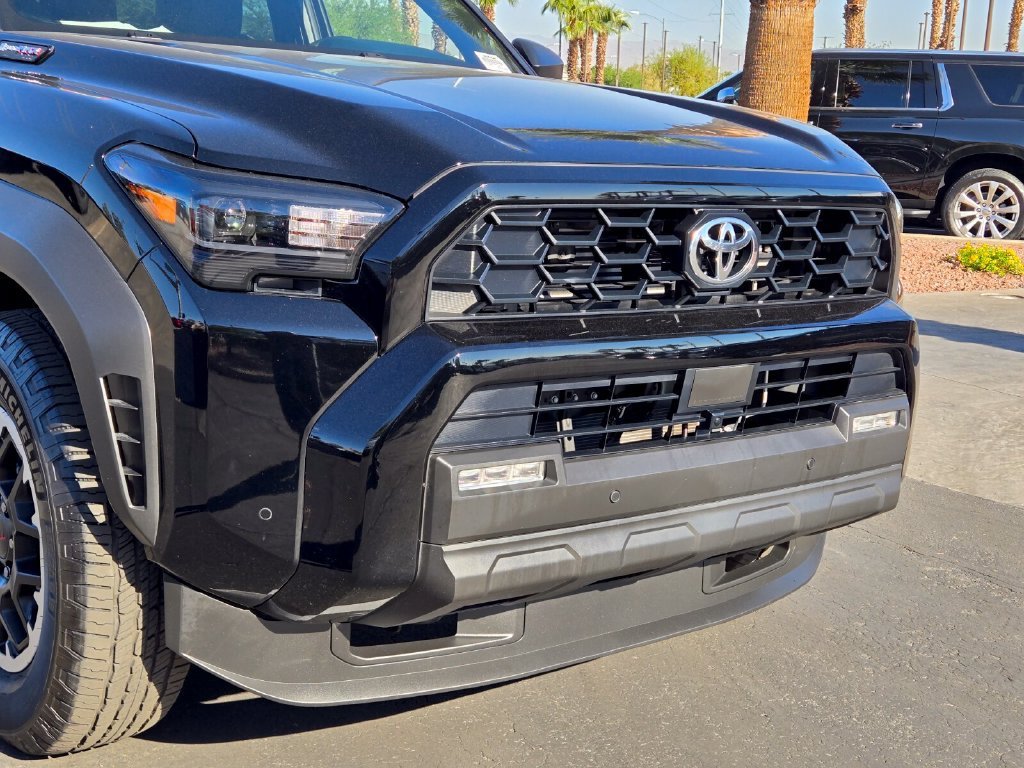 2025 Toyota 4Runner TRD Off-Road - Photo 8