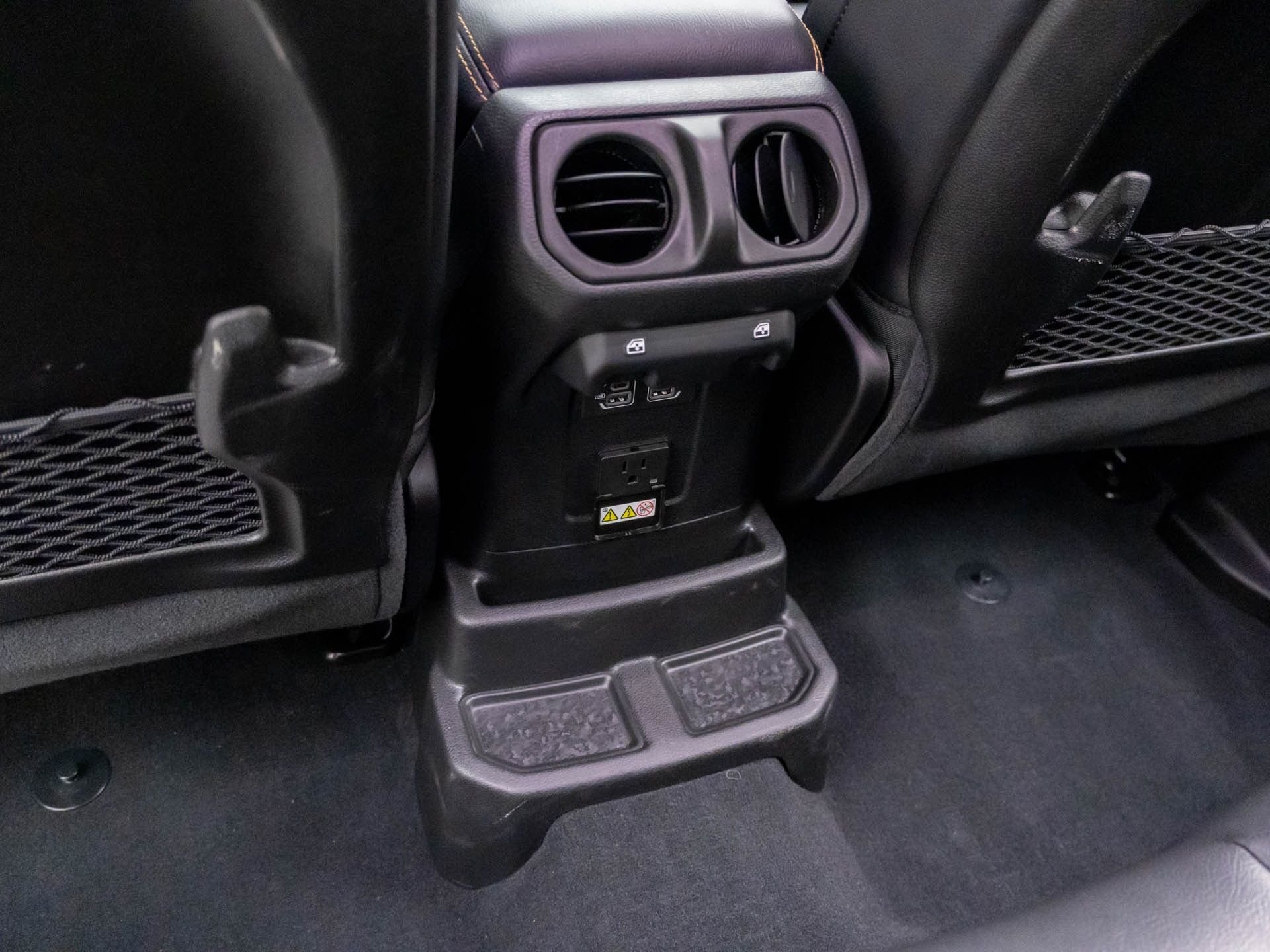 Used 2024 White Jeep Sahara image 20