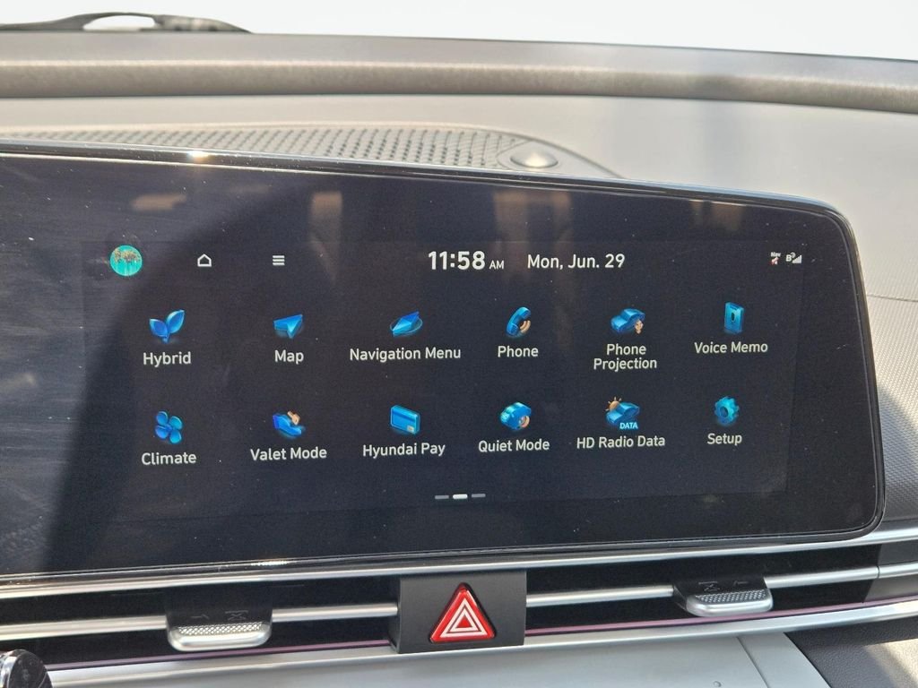 2025 Hyundai Elantra Limited - Photo 24