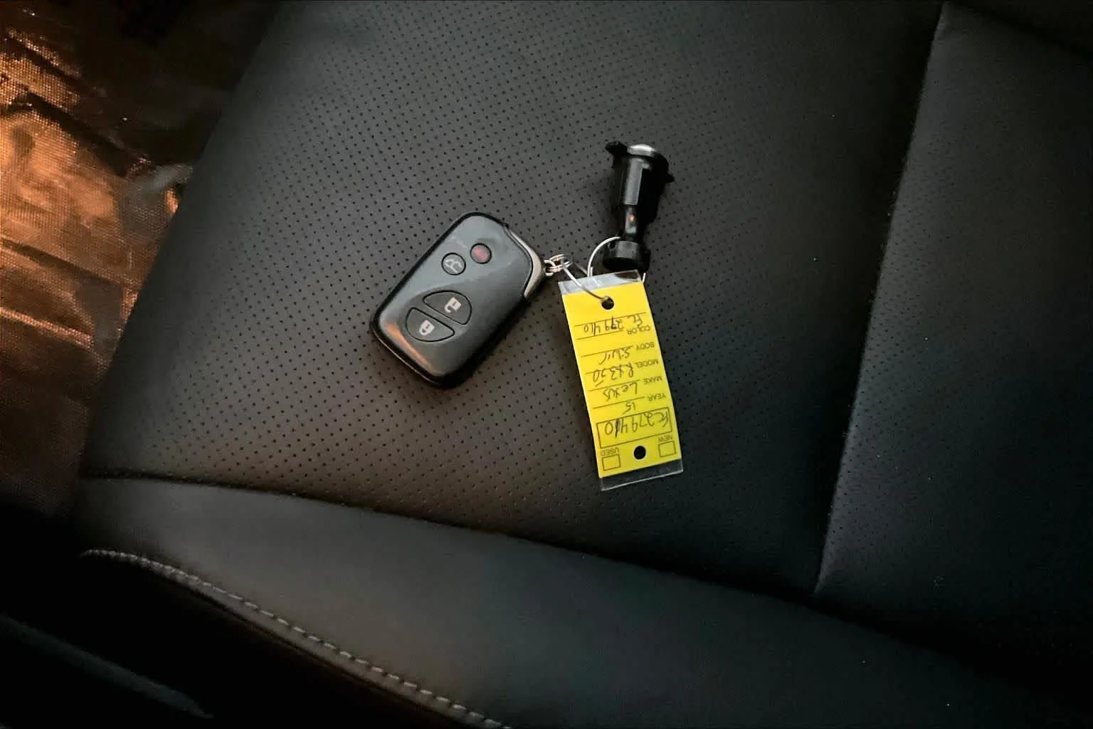 Used 2015 Silver Lining Metallic Lexus  image 15