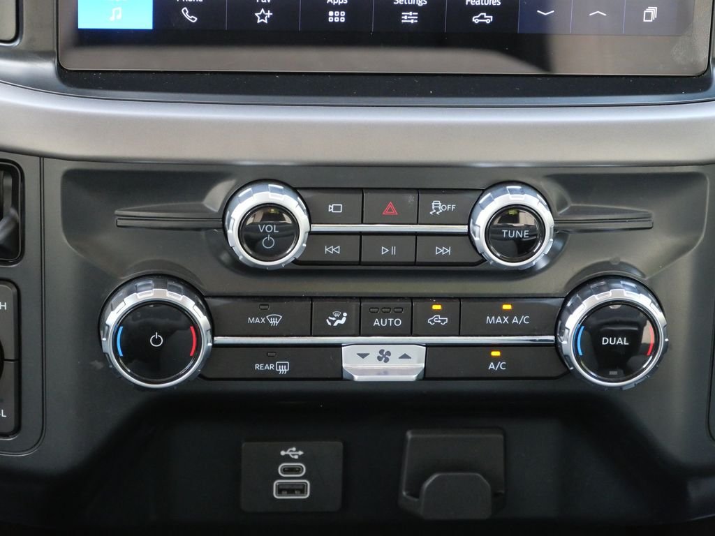 Used 2025 Silver Ford XLT image 18