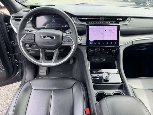 2025 Jeep Grand Cherokee Limited - Photo 17