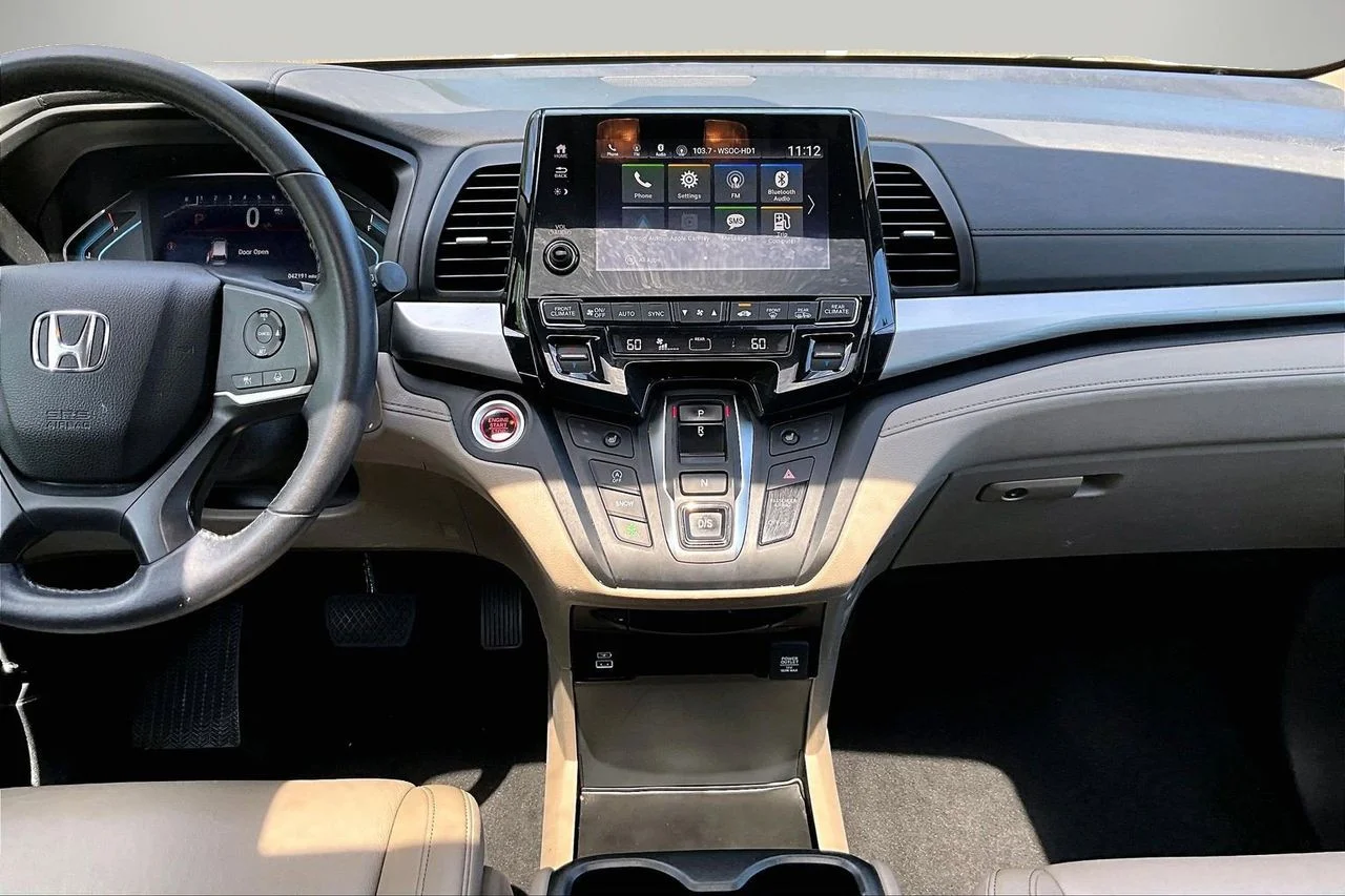 Used 2023  Honda EX-L image 12