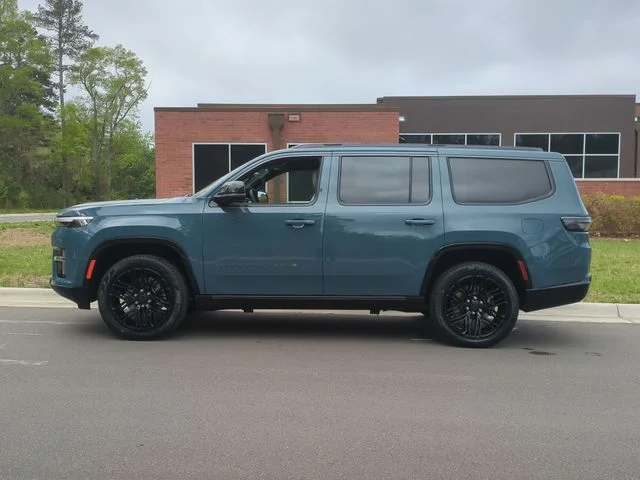 New 2026 Steel Blue Exterior Paint Jeep Limited Reserve image 10