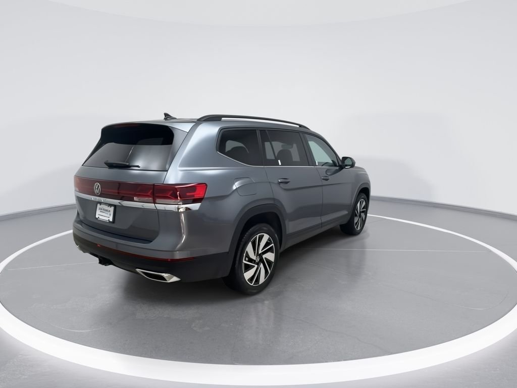 2024 Volkswagen Atlas SE w/Tech - Photo 8