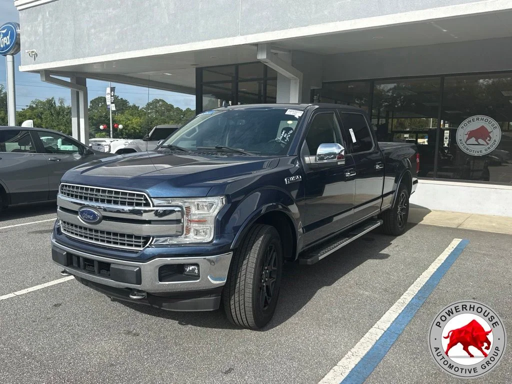 Used 2018 Blue Ford Lariat image 9