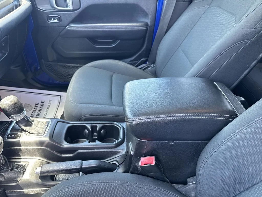 Used 2019 Blue Jeep Unlimited Sahara image 20