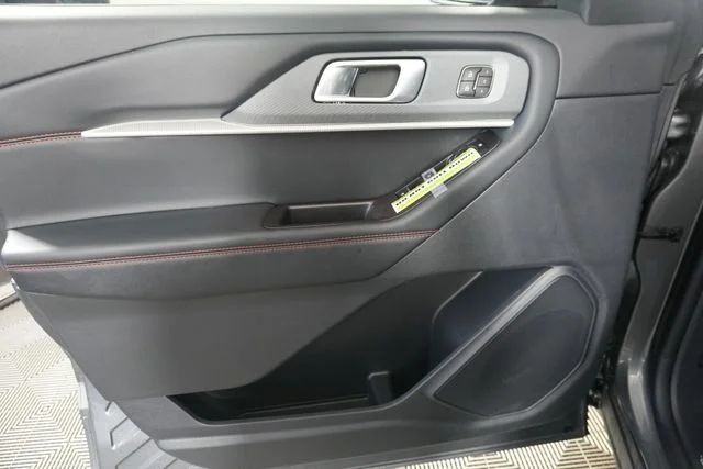 New 2026 Carbonized Gray Metallic Ford ST-Line image 29