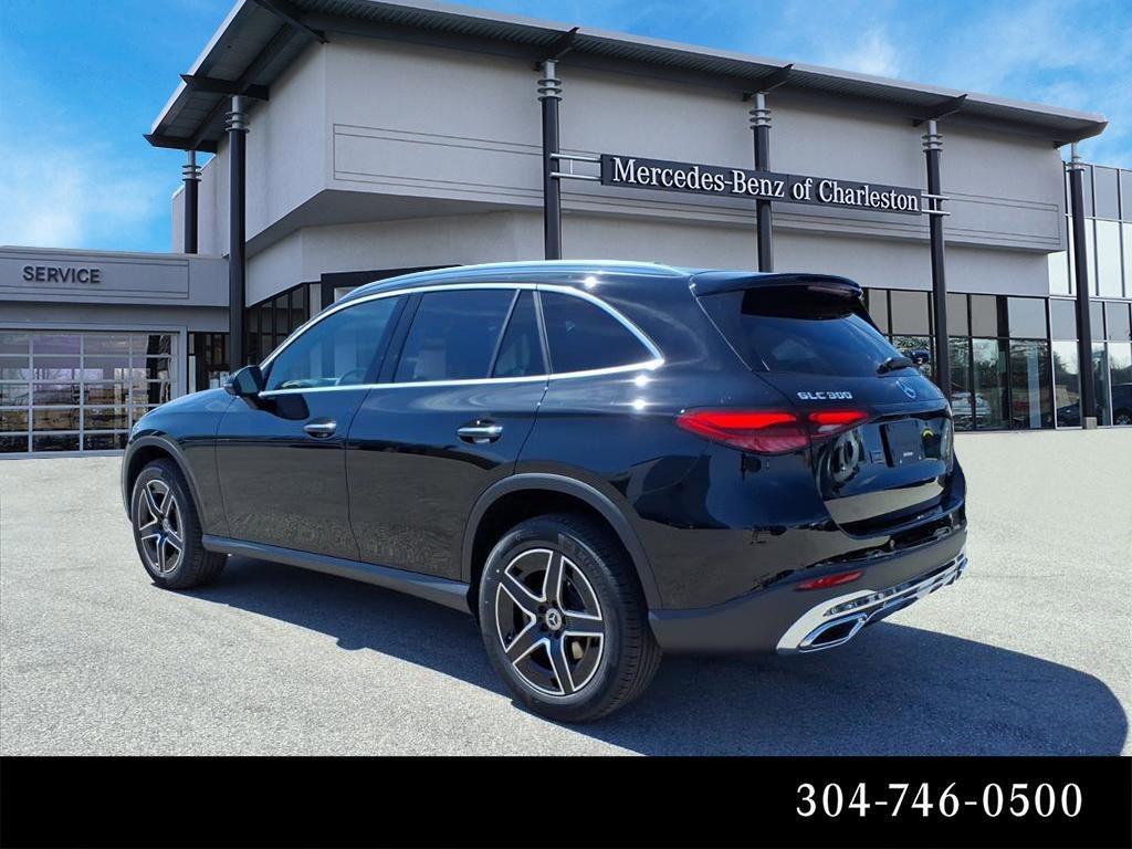 New 2026 Black Mercedes-Benz GLC 300 image 5