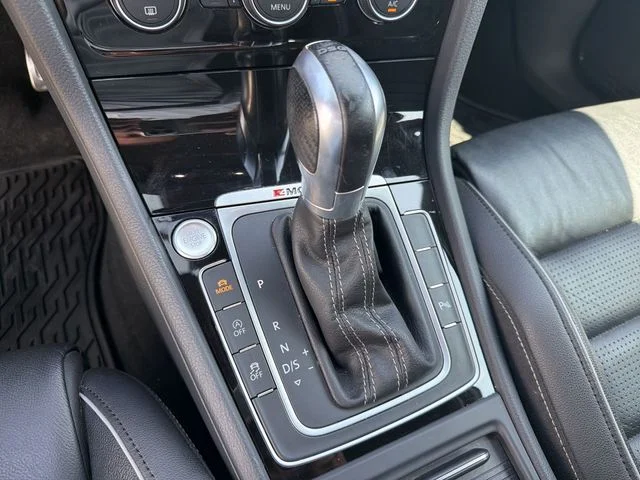 Used 2019 Gray Volkswagen DCC & Navigation 4Motion image 22