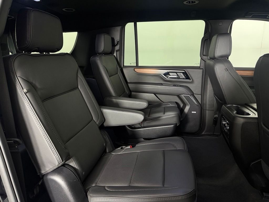 Used 2025 Onyx Black GMC Denali image 20