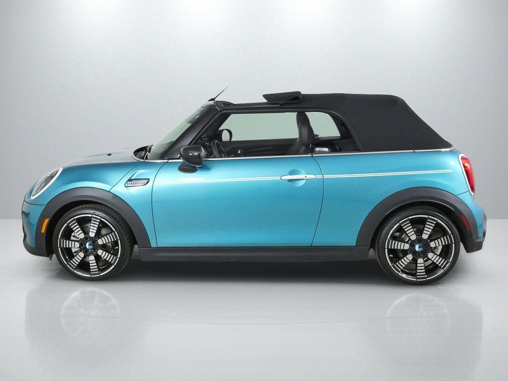 Used 2024  MINI Iconic image 15