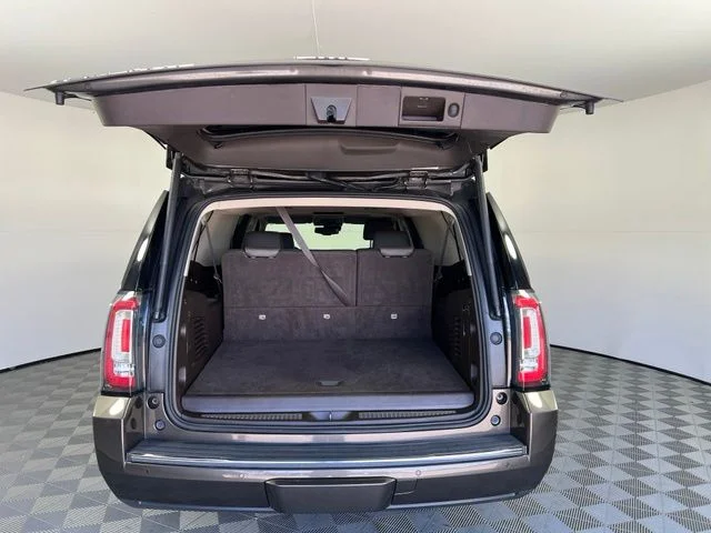 Used 2020 Gray GMC Denali image 43