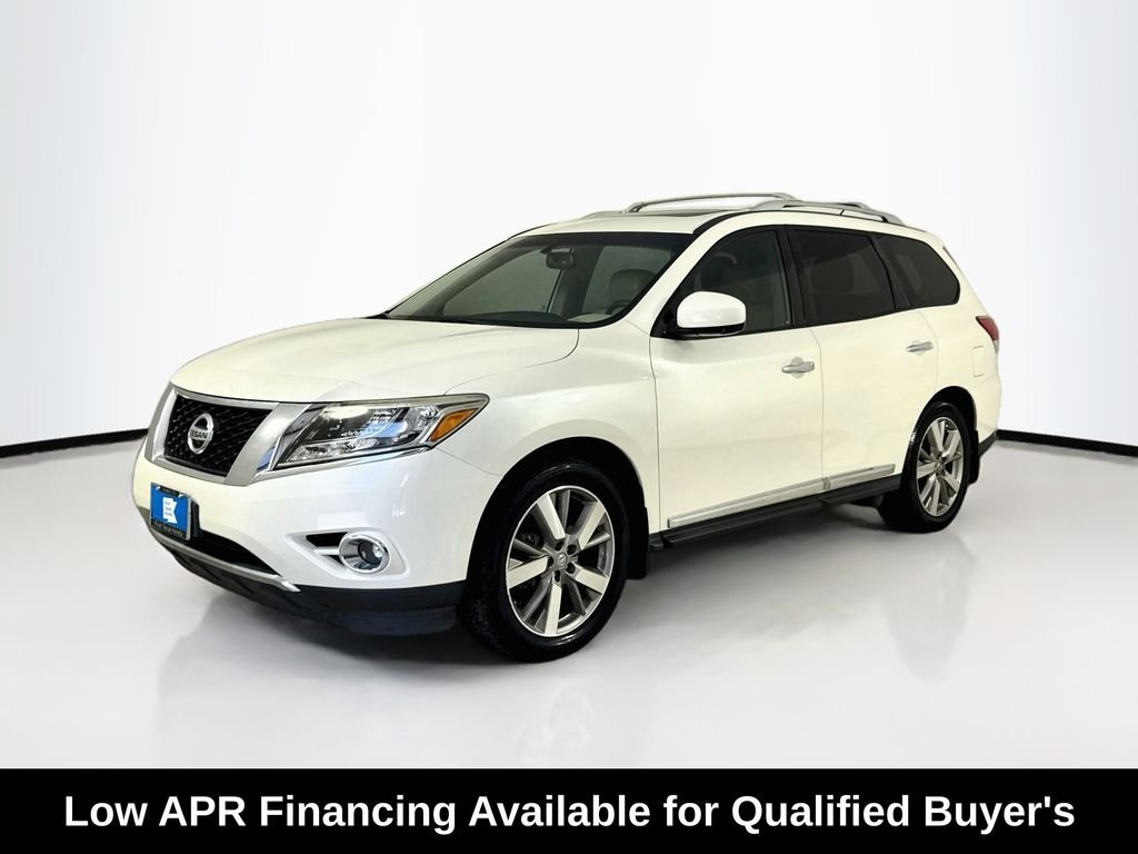 Used 2016 Pearl White Nissan Platinum image 3