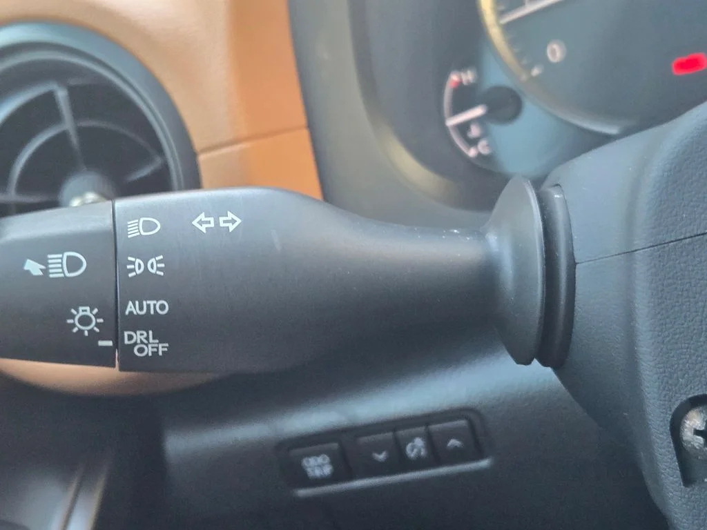 Used 2023 White Pearl Lexus 300 image 19