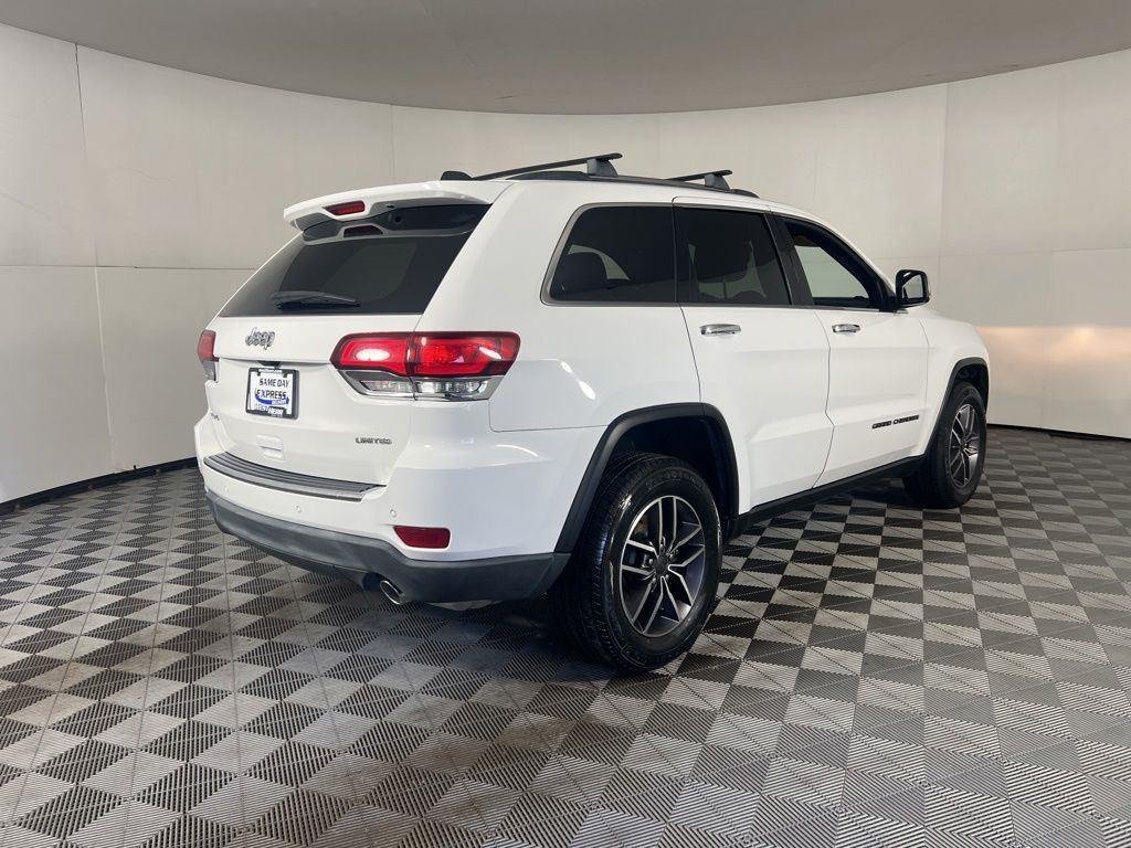 Used 2020 Bright White Clearcoat Jeep Limited image 9