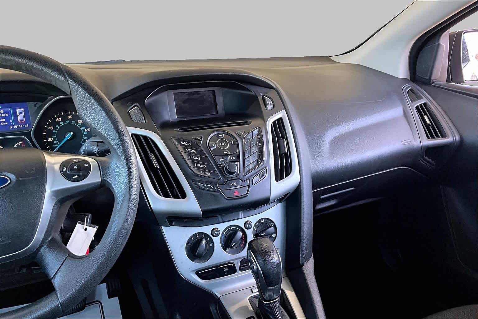 Used 2014 Sterling Gray Metallic Ford SE image 6
