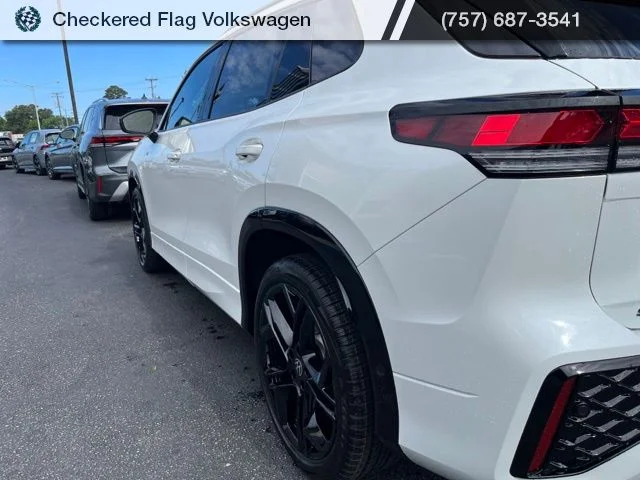 New 2026 White Volkswagen 2.0T SE R-Line Black image 8