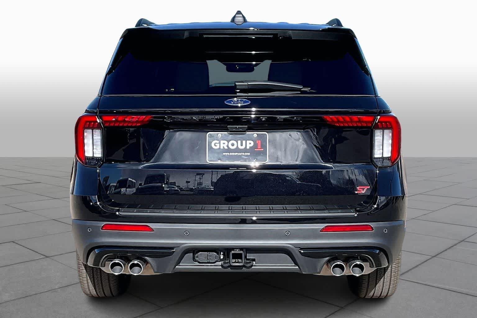 New 2026 Agate Black Metallic Ford ST image 4