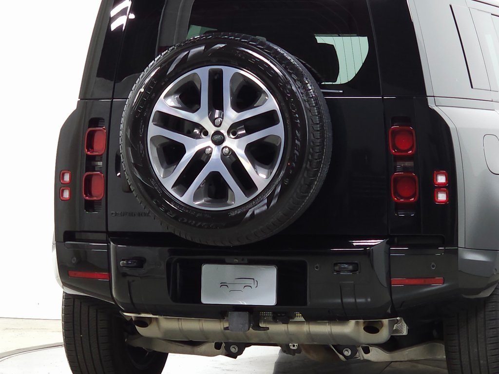 2025 LAND ROVER DEFENDER - Image 6