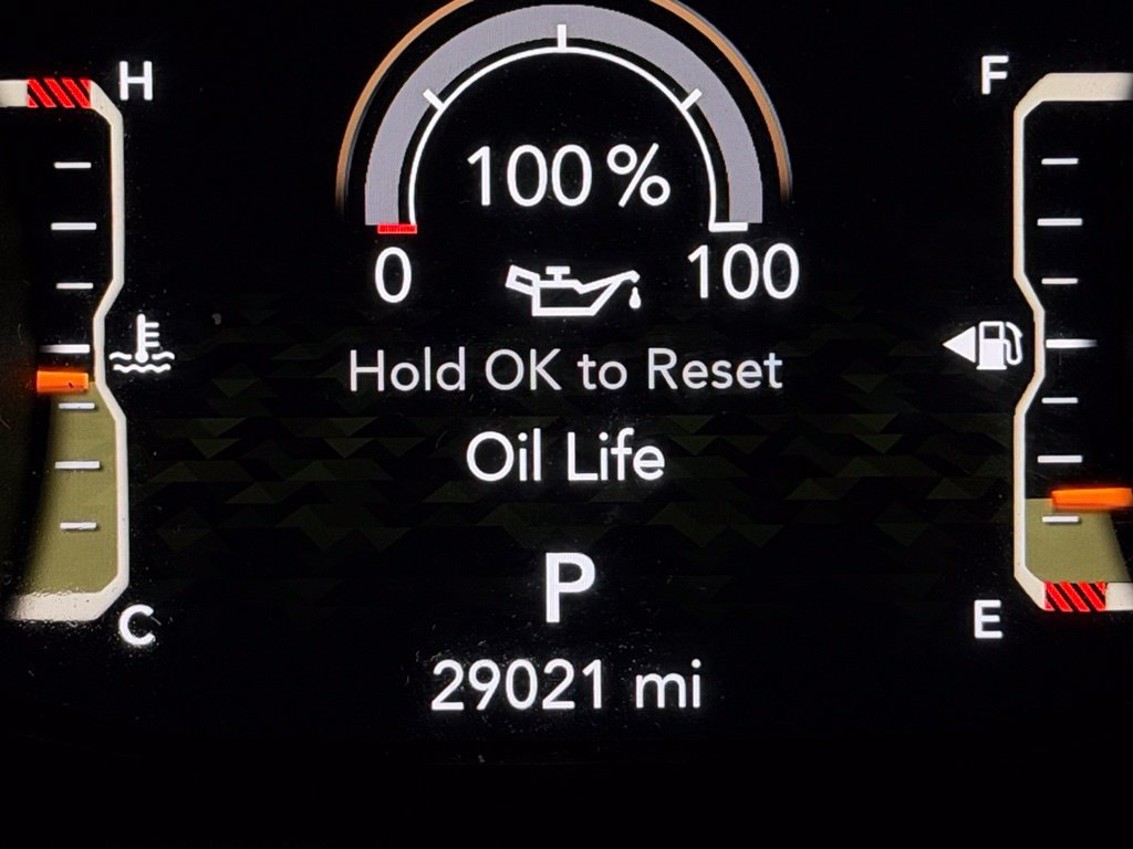 Used 2023 Green Jeep Sport image 20