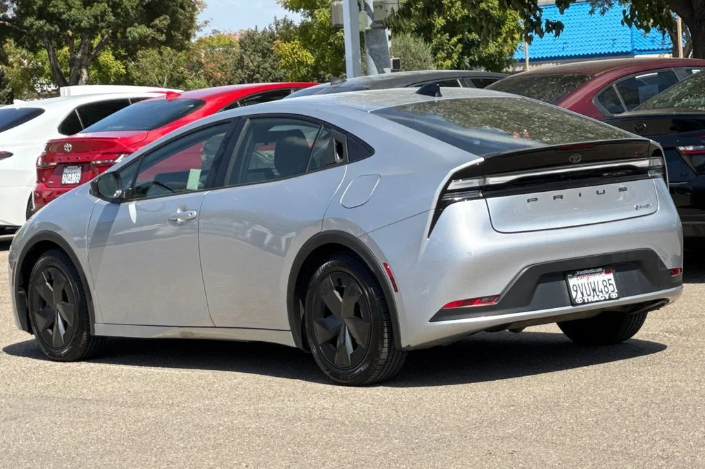 Used 2026  Toyota SE image 8