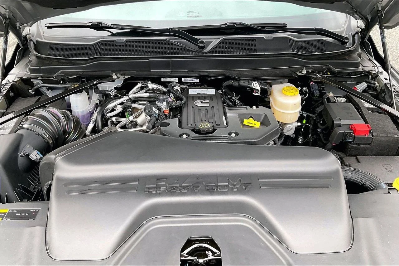 New 2026 Ceramic Gray Clearcoat RAM Big Horn image 35