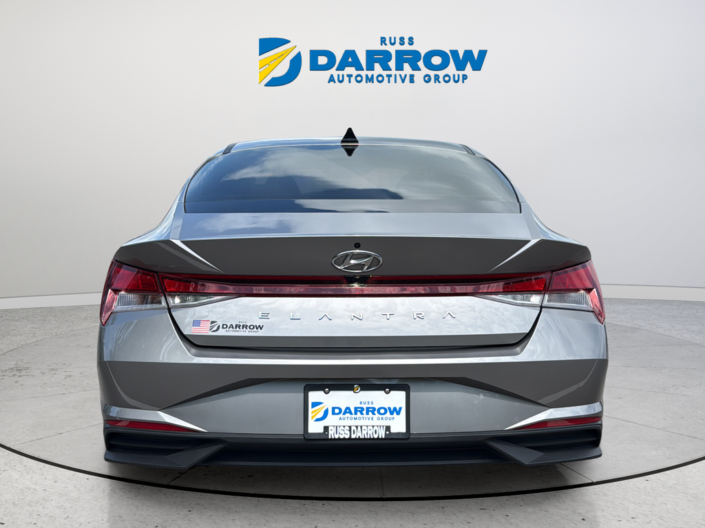 Used 2023 Silver Hyundai SEL image 4