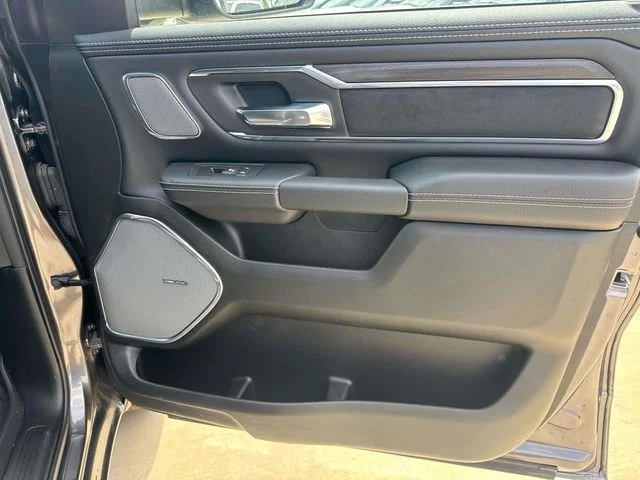 2026 RAM 1500 Laramie - Photo 16
