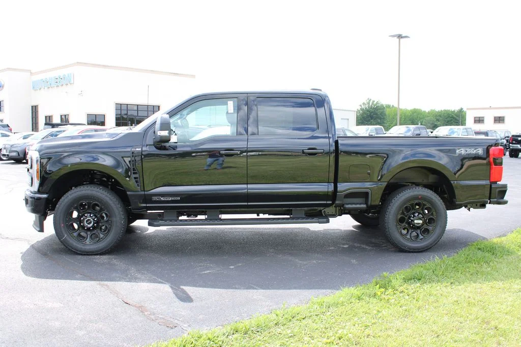 New 2026 Agate Black Metallic Ford F-250® XLT image 4