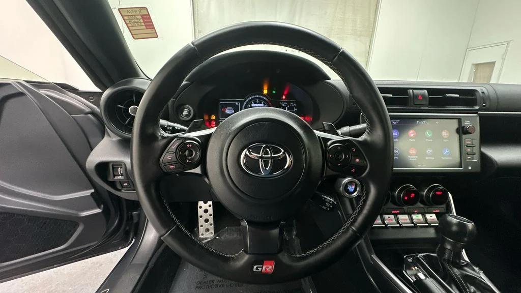 Used 2022  Toyota Premium image 15