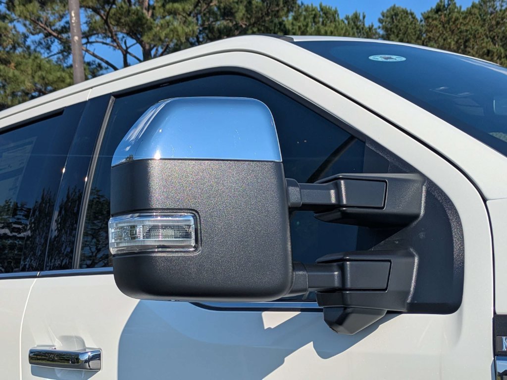 New 2026 Star White Metallic Tri-Coat Ford F-350® King Ranch® image 34