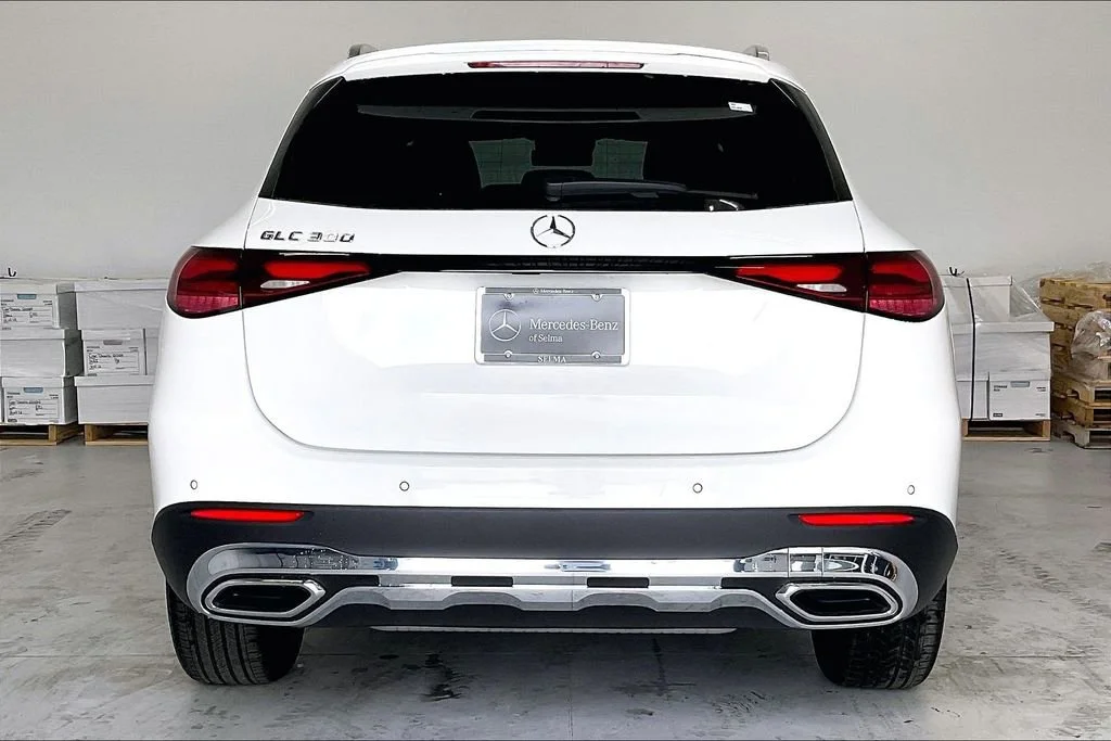 New 2026 Polar White Mercedes-Benz GLC 300 image 16