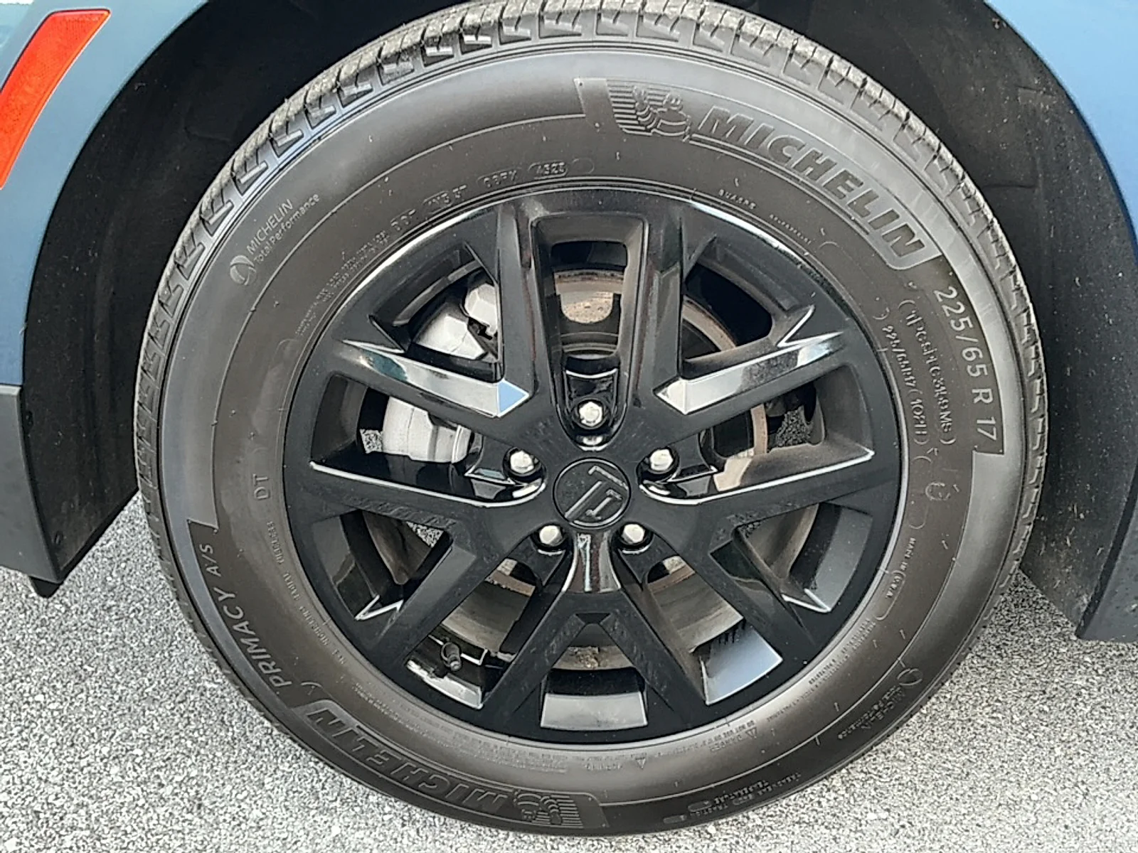 Used 2024 Lakeshore Blue Metallic Chevrolet FWD LT image 5