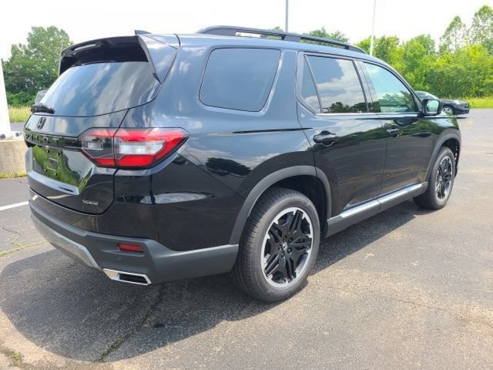 New 2026 Crystal Black Pearl Honda Touring image 6