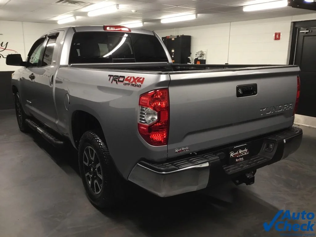 Used 2017 Silver Toyota SR5 image 7