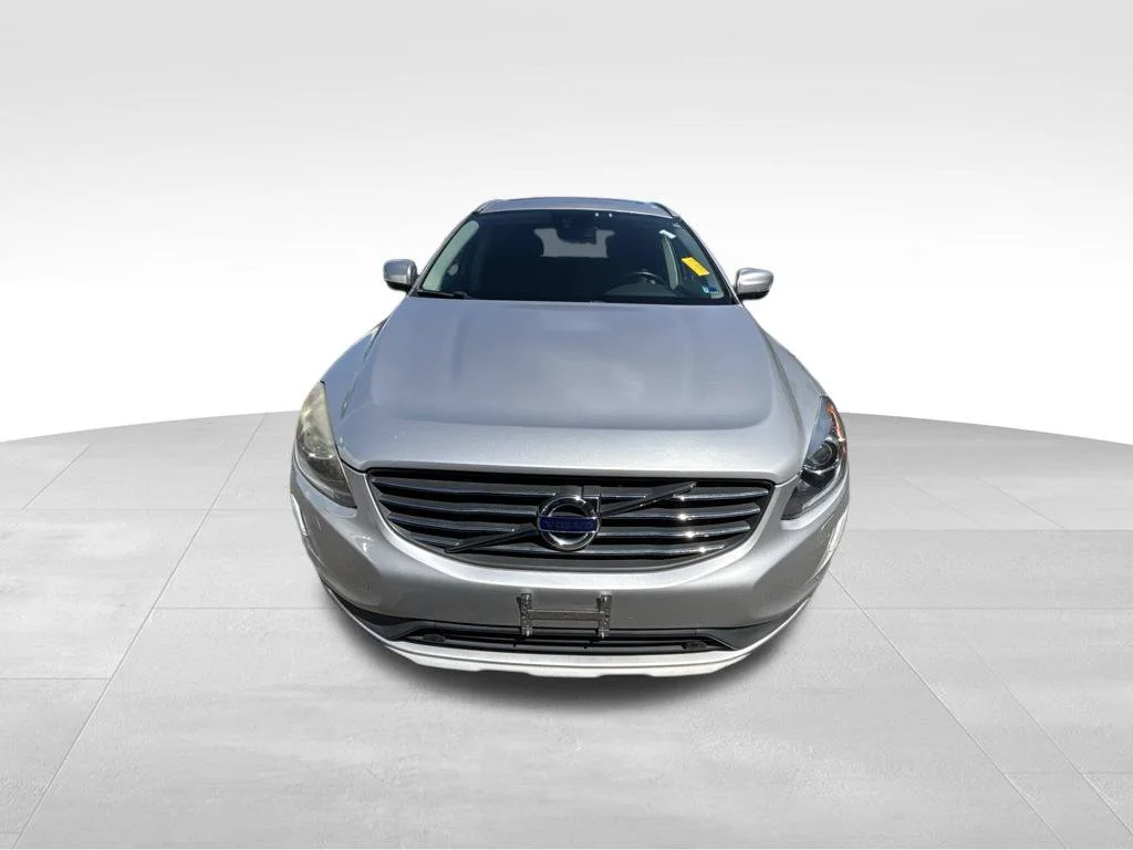 Used 2017 Silver Volvo T5 Inscription image 8