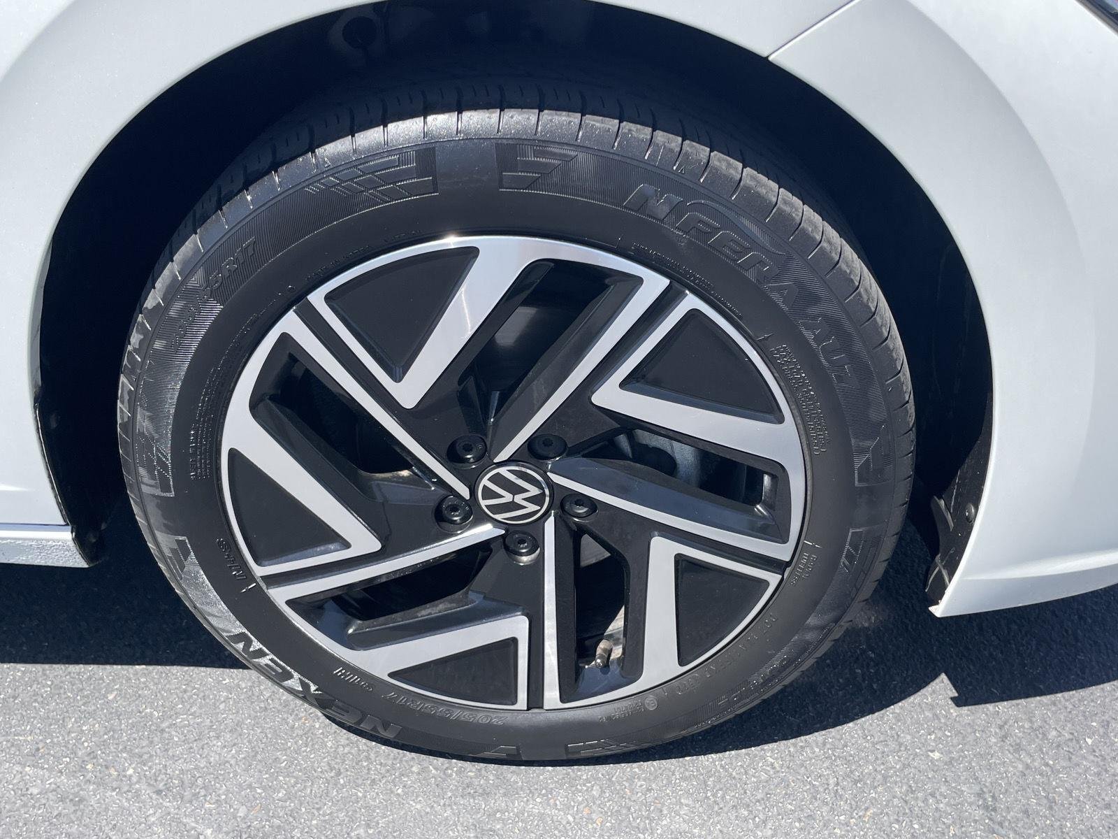 2023 Volkswagen Jetta SEL - Photo 17