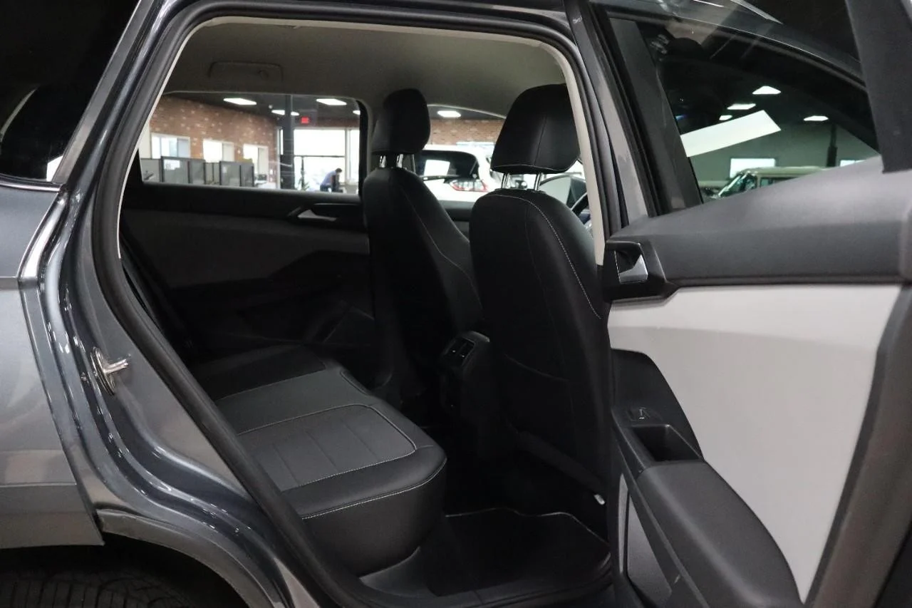 Used 2022 Platinum Gray Metallic Volkswagen 1.5T SE 4Motion image 23
