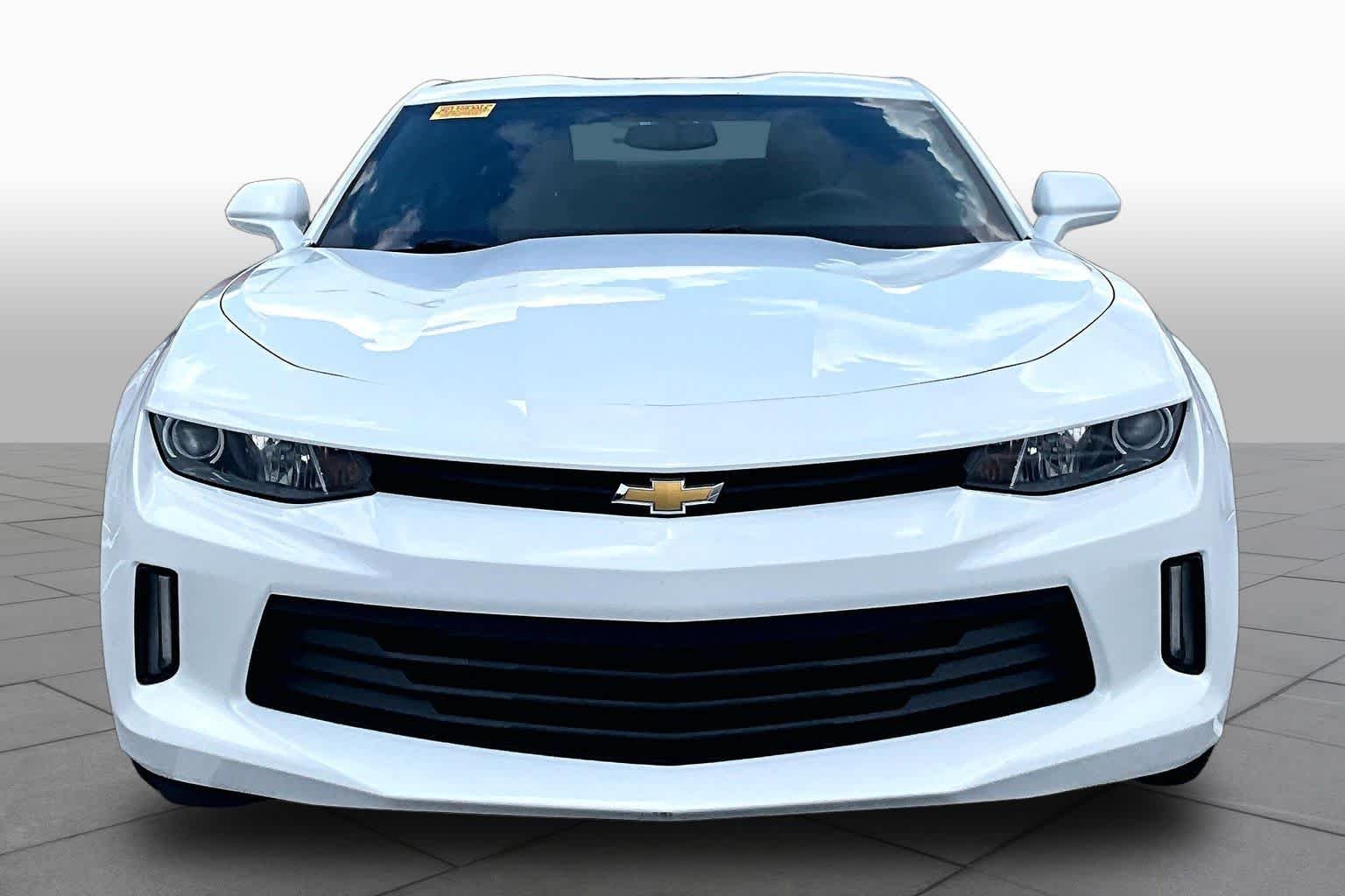Used 2016 Summit White Chevrolet 1LT image 4