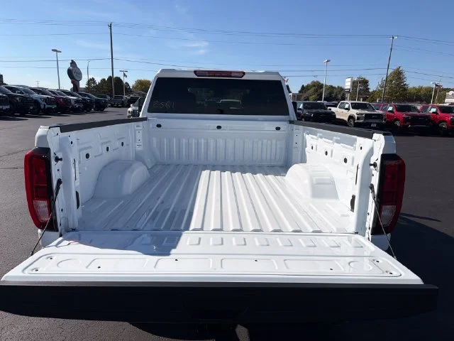 New 2026 Summit White GMC Pro image 24