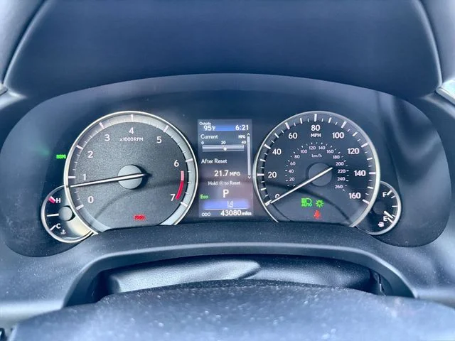 Used 2022 White Lexus 350 image 15