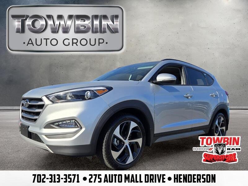 Used 2018 Molten Silver HYUNDAI VALUE FWD image 1