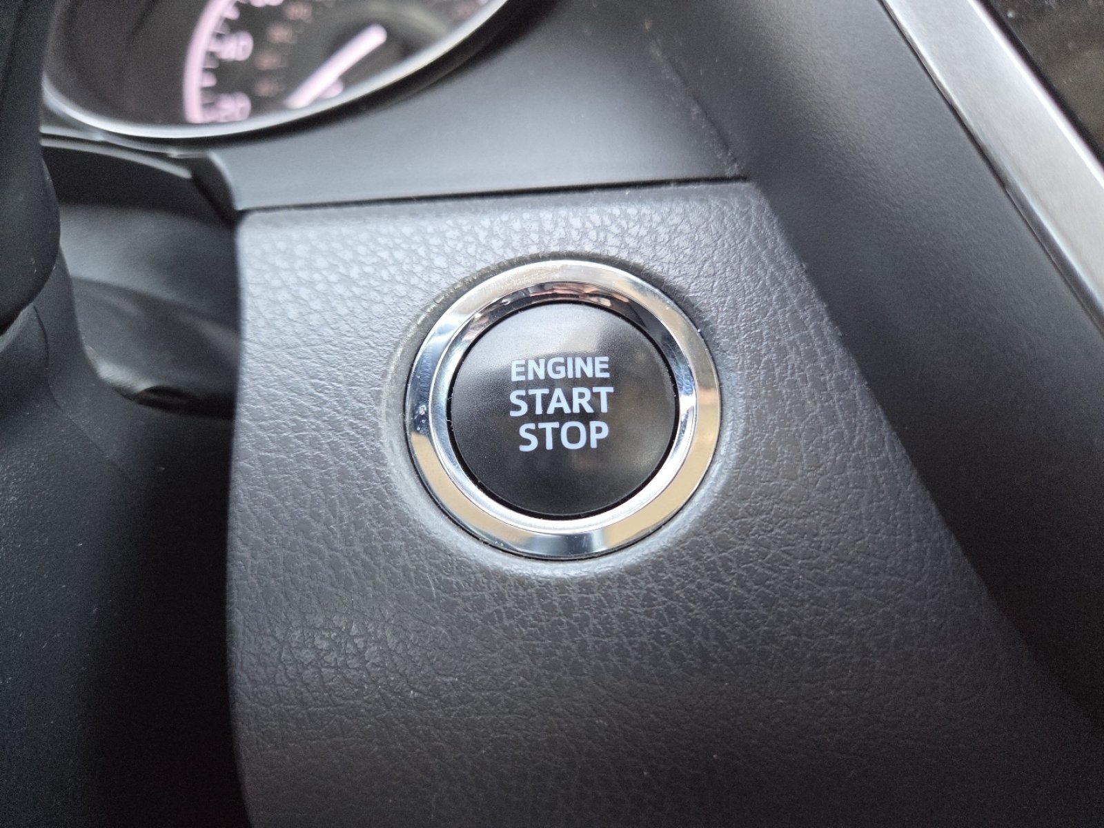 2023 Toyota Camry SE - Photo 6