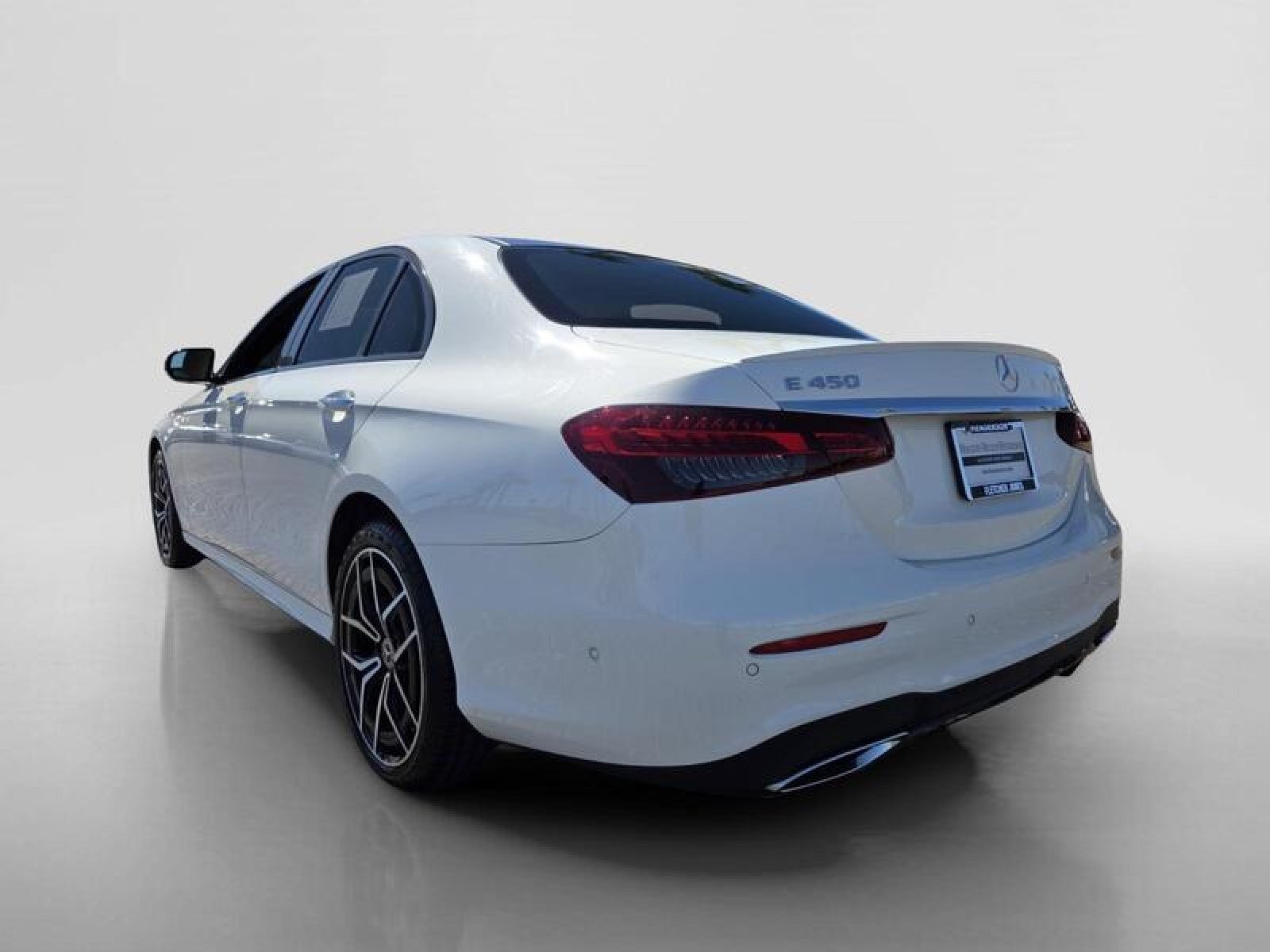 Certified Used 2023 Polar White Mercedes-Benz E 450 image 3