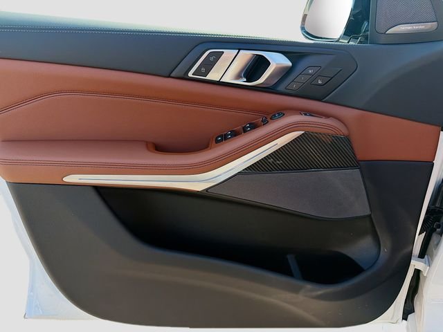 2026 BMW X5 M60i - Photo 22