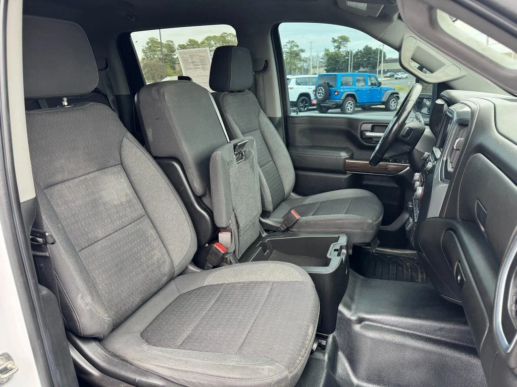 2022 Chevrolet Silverado 3500HD LT - Photo 28