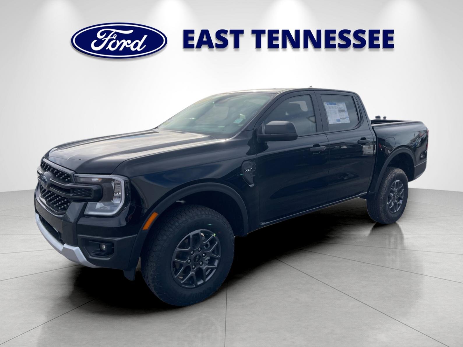 New 2025 Shadow Black Ford XLT image 7